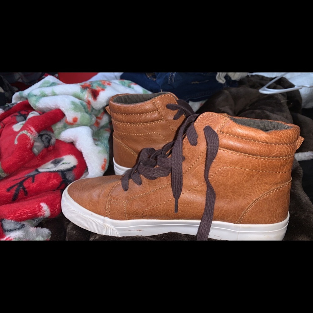 High Top Shoes